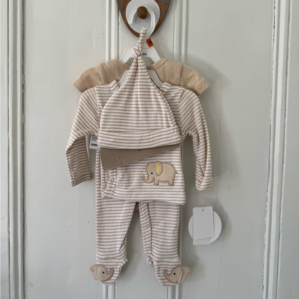 Oatmeal Striped Baby 4-Piece Set with Elephant Applique